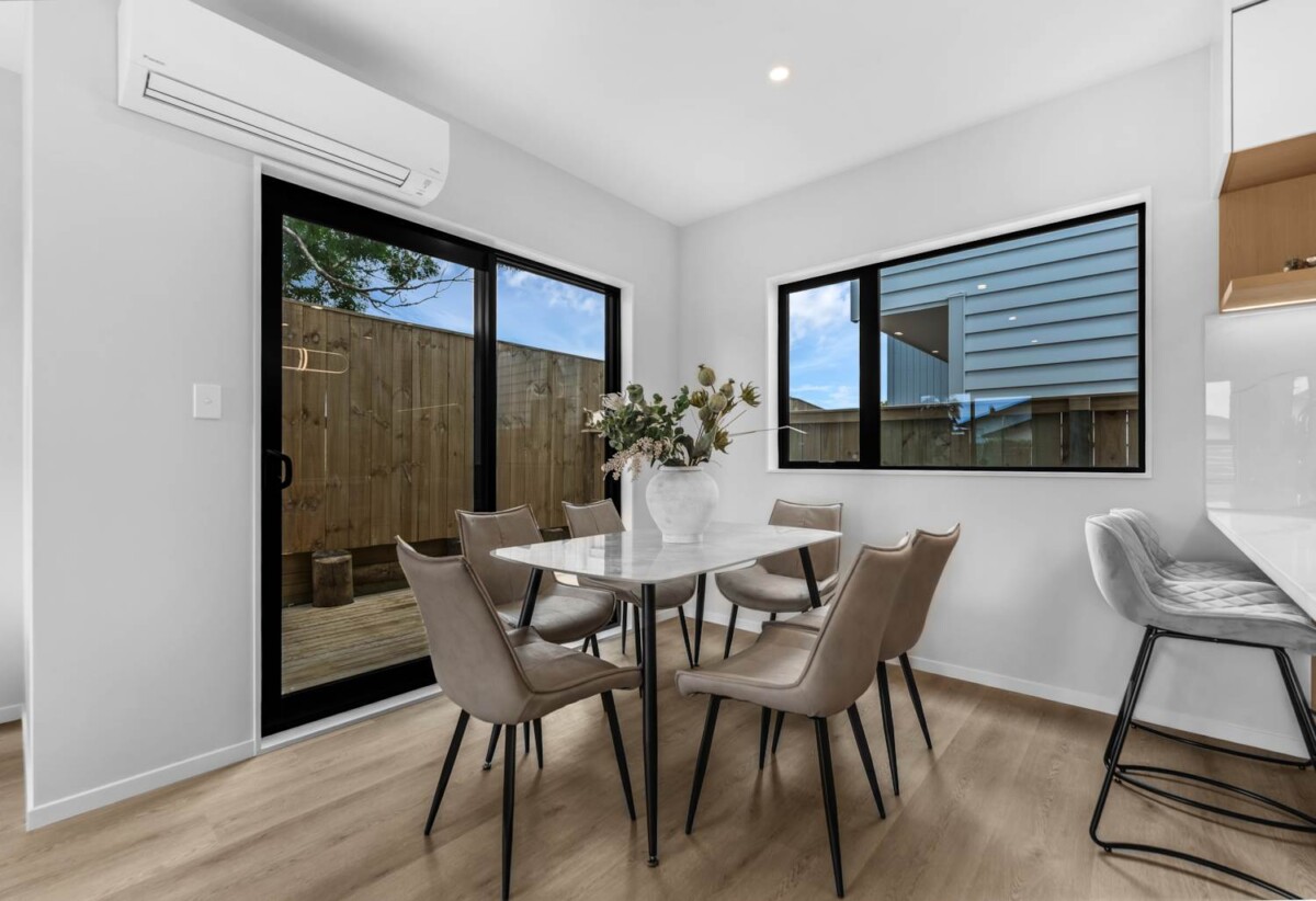 Brandnew freehold Freestanding 4 beds Home with Two Kitchens –Zoned for BBI, minutes to Highland Park Shopping Centre, Pak’nSave, Woolworths, Lot 2, 91 Gills Road, Bucklands Beach, Auckland