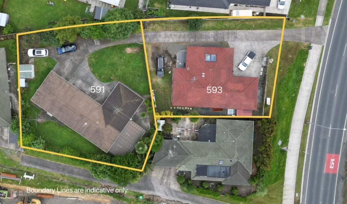 4 beds + 3 beds houses on 1858m2 section, with RC for 10 new homes, Enquiries Over $2,000,000, 591 & 593 Great South Road, Papakura, Auckland