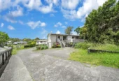 5 (3 + 2) beds houses on 833m2 land, 9 & 9A Sherie Place, Howick, Auckland