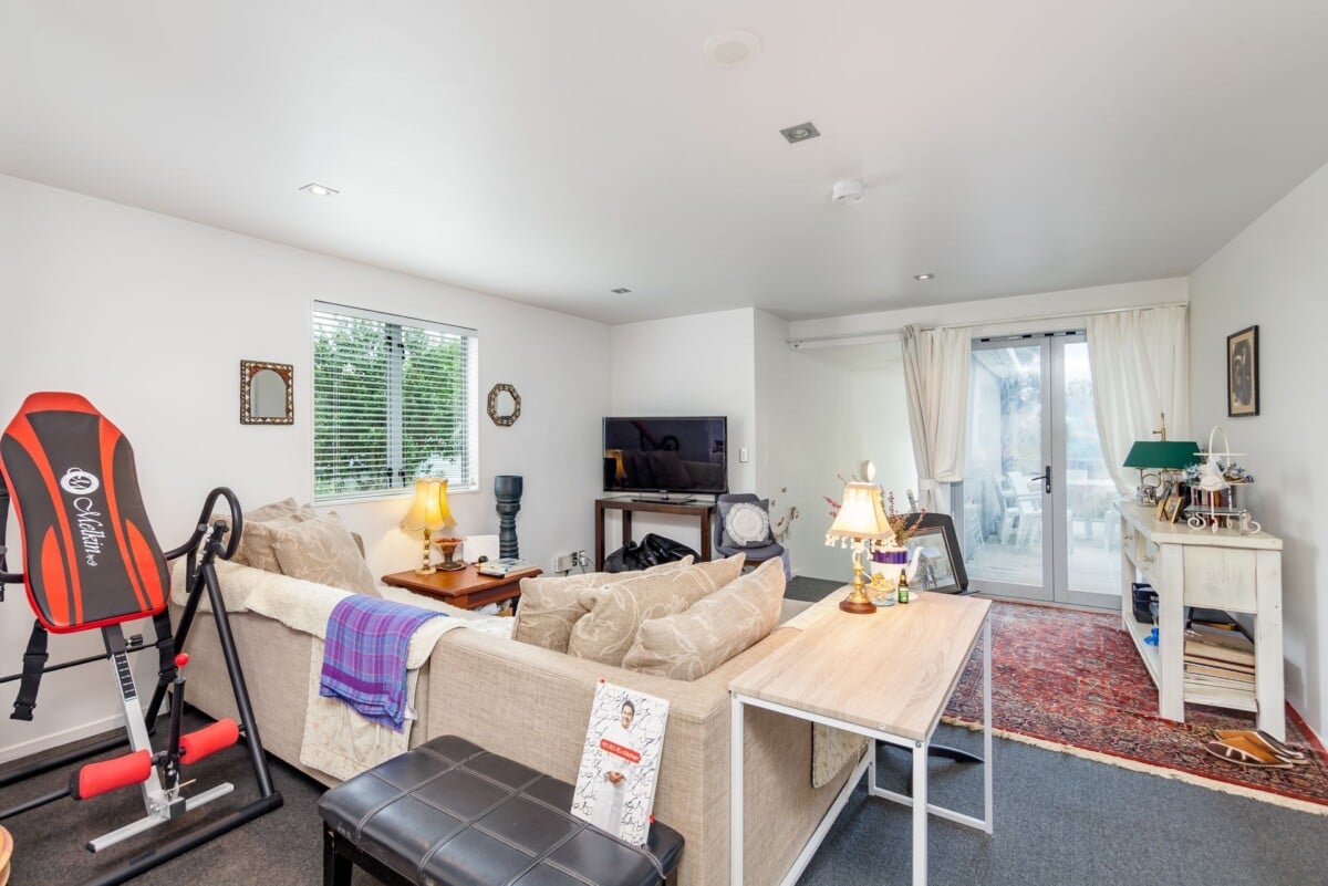Develop site, 32-unit apartment on 8230 m2 land, returning approximately $918,800 gross per annum, concept plans indicating capacity for 115+ apartments, 1-32/222 Albany Highway Schnapper Rock, Auckland