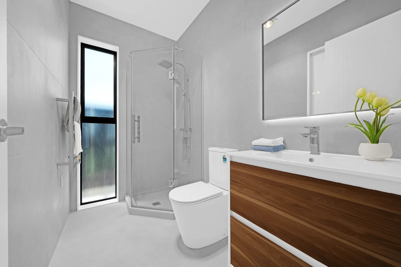 Brandnew affordable 4 beds 3 baths home, sits within one of Auckland’s most significant future development zones, 5 Marino Street Karaka, Auckland