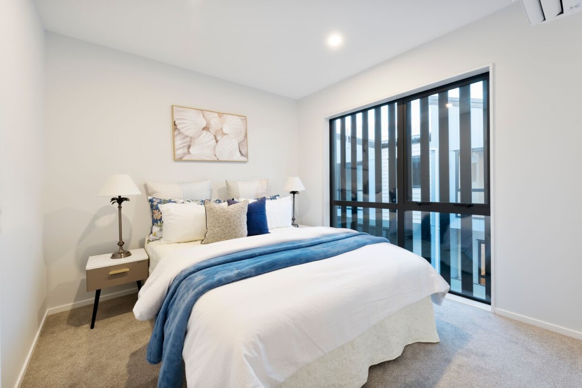 Brandnew 2 beds + study + balcony + 1 rumpus room with ensuite on ground floor, Minutes to WestCity, Lincoln Road shopping, Pak’n Save, 16D Geordie Street, Henderson, Auckland