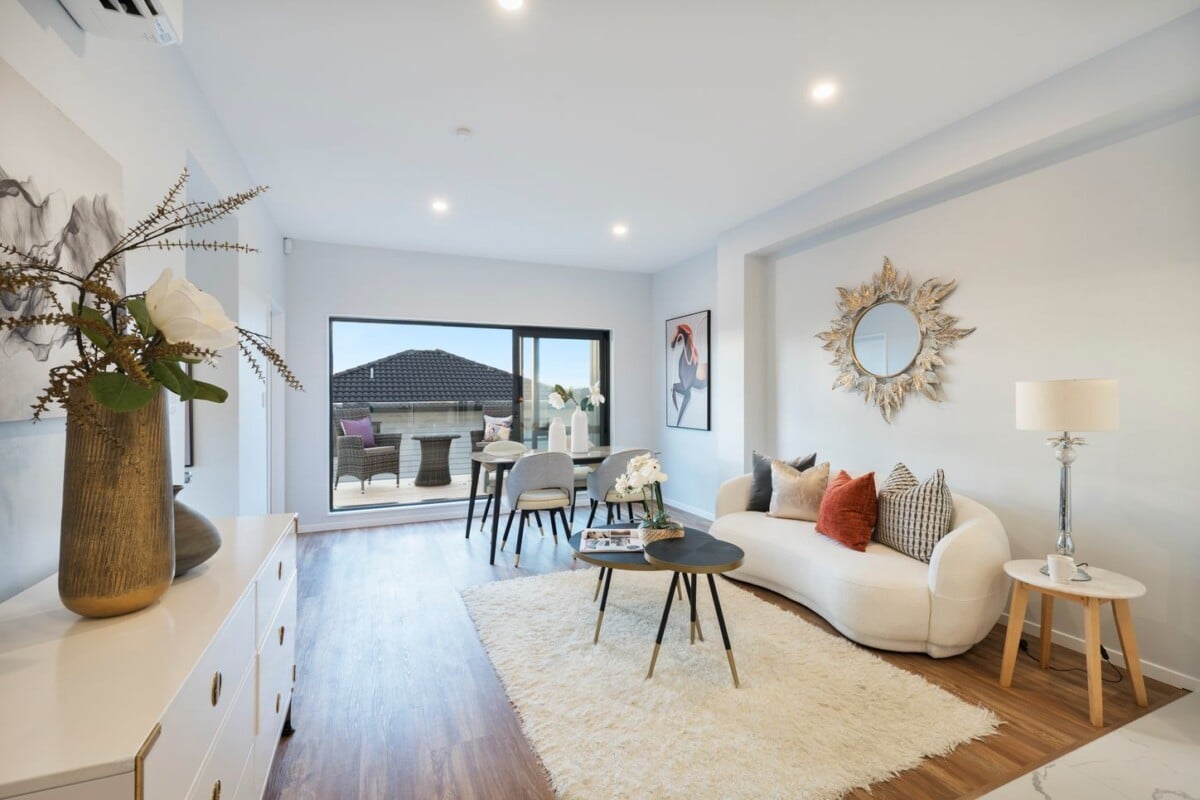 Brandnew 2 beds + study home, 1 rumpus room with ensuite on ground floor, total 4 rooms, 3.5 baths, Minutes to WestCity, Lincoln Road shopping, Pak’n Save, 14F Geordie Street, Henderson, Auckland