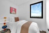 Urgent sale, brandnew freehold 4 beds home with garage and views, Ground-floor bedroom with ensuite, ENQUIRES OVER $839,000, 7/53 Court Crescent, Panmure, Auckland