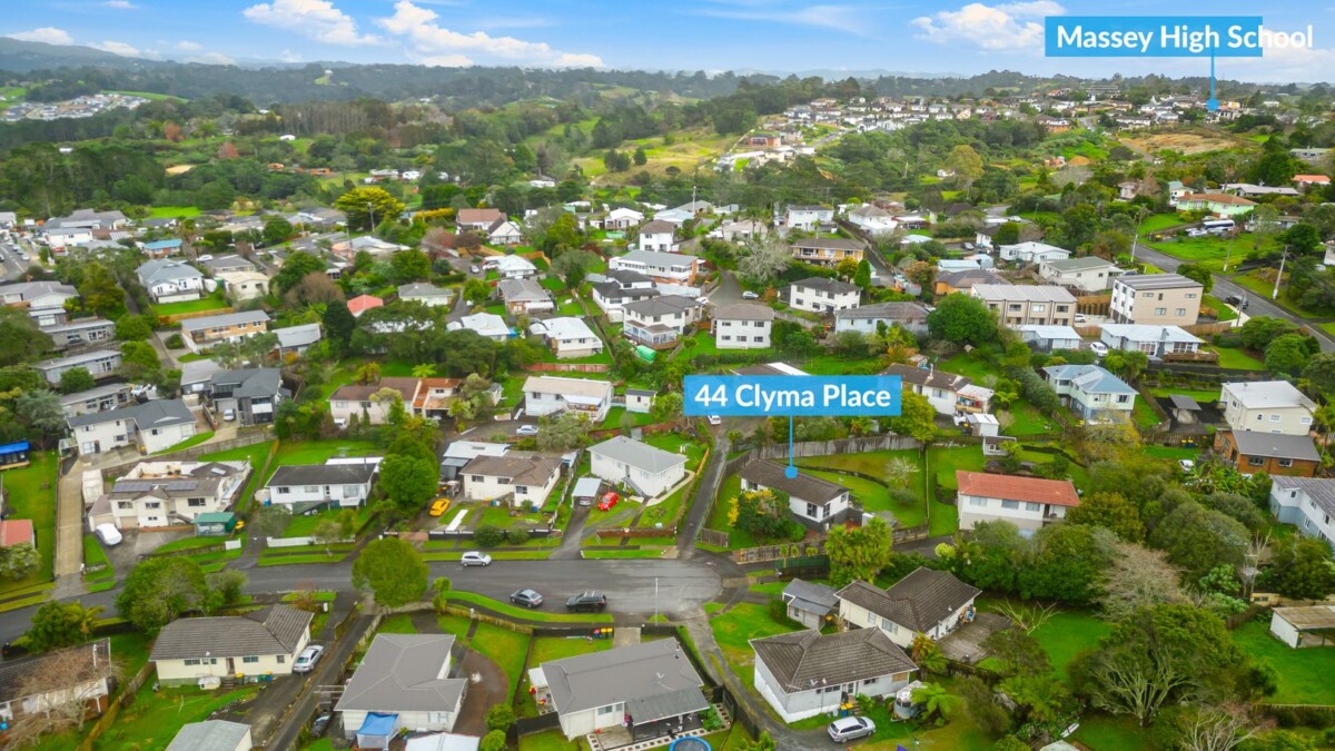3 beds house on 693m2 section, next house also for sale (3 beds house on 959m2 section, 37 Clyma Place, Massey,), 44 Clyma Place, Massey, Auckland