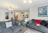 Spacious 2-Bed Apartment in Prime Location, 19/68 Mountain Road, Mount Wellington, Auckland