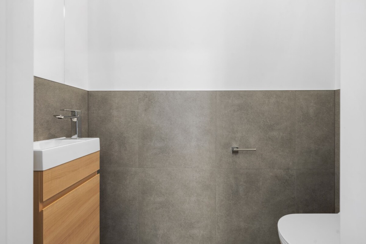 Brandnew 3 beds 2 bath home, next to Ti Rakau Park and the School Reserve, close to schools, shopping centres, 7 Cindy Place, Pakuranga, Auckland