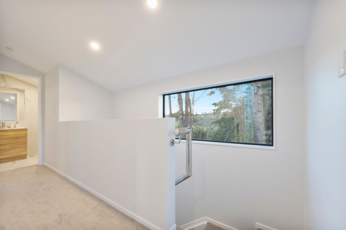 Brandnew 2 beds + study home, 1 rumpus room with ensuite on ground floor, total 4 rooms, 3.5 baths, Minutes to WestCity, Lincoln Road shopping, Pak’n Save, 14F Geordie Street, Henderson, Auckland