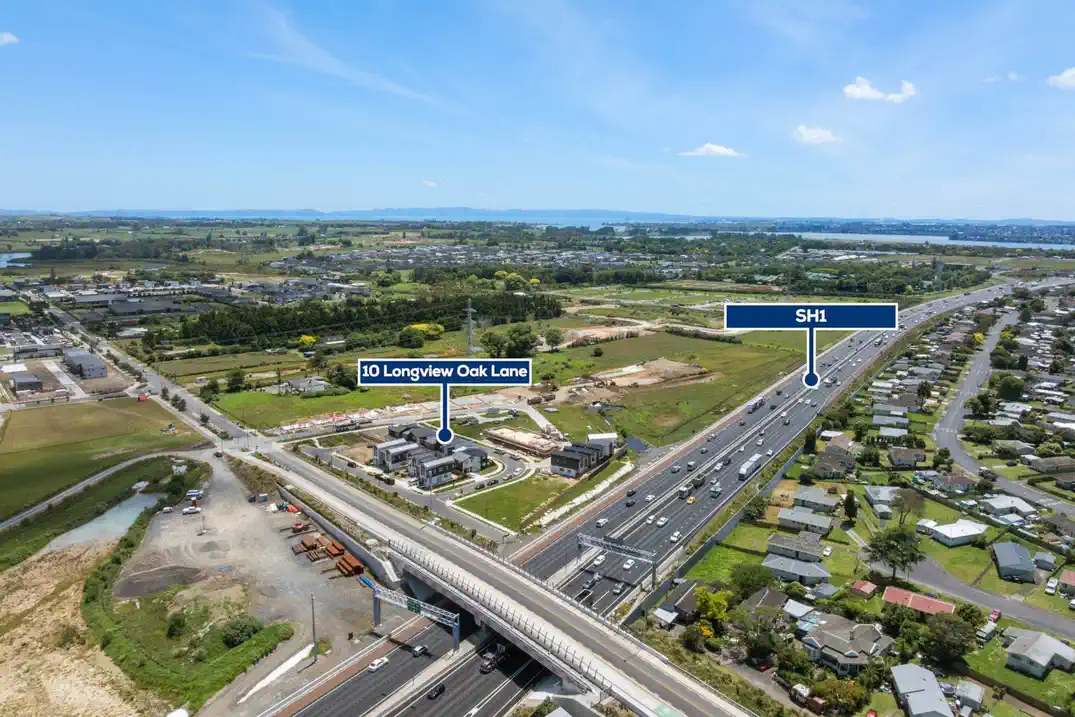 4 beds house on 157m2 section, Close to schools, shopping, transport, and motorway access, 10 Longview Oak Lane, Rosehill, Auckland