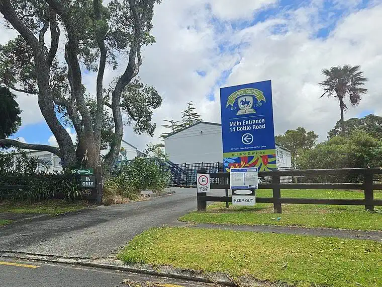 1.37ha section with views, Close to quality schools, NorthWest Shopping Centre & Swanson Train Station, Lot 5/148-176 Waitakere Road, Taupaki, Auckland