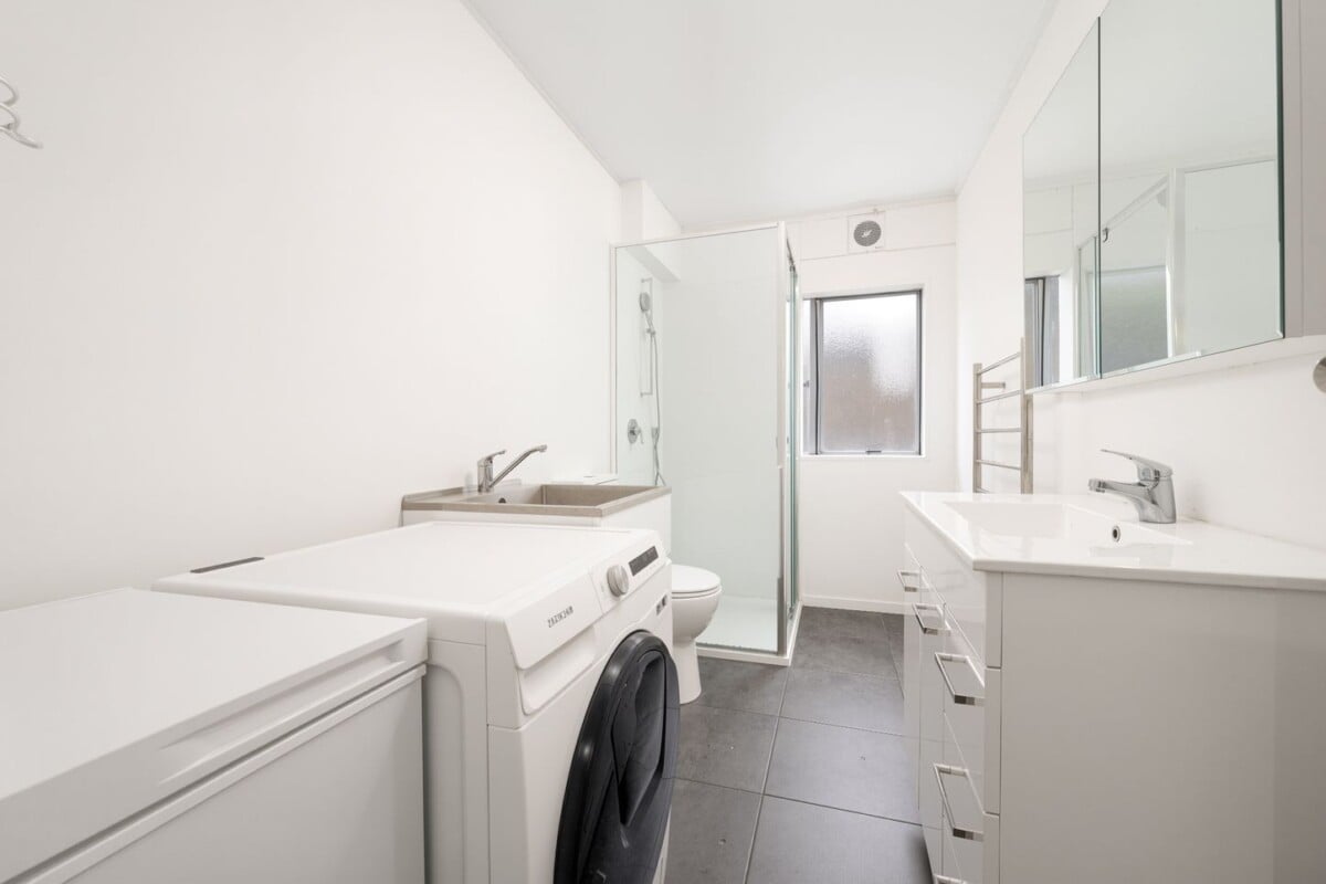 2 beds home with study and carport, Just minutes from Henderson’s key amenities including WestCity Shopping Centre, 10/48 Mcleod Road, Henderson, Auckland