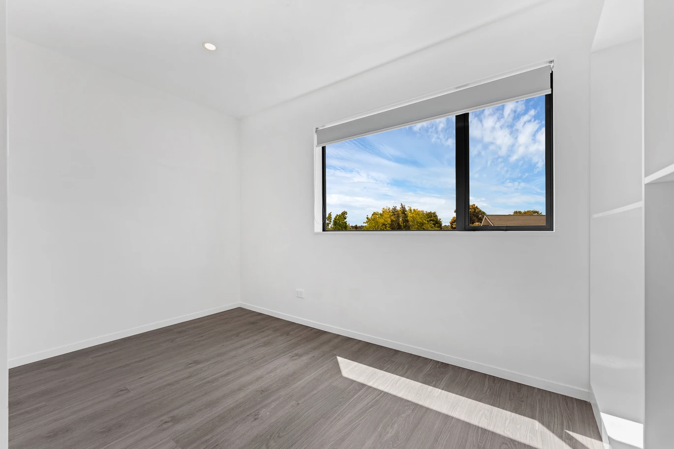 Freehold 2 beds 1.5 baths home with garage, just a short stroll from Pakuranga Plaza, 6/45 Dale Crescent, Pakuranga, Auckland