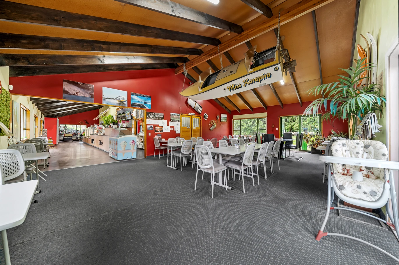 Cafe shop + Lifestyle 3 beds house – A Rare home & income Opportunity on 8,910m² land, Located directly on State Highway 1, 546 Tirau Road, Cambridge, Waipa District, Waikato
