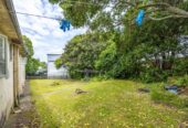 once in 40 years, 1100m2 section with 4 x 1brm units on 2 levels, proven holding income of over $80,000pa, Only minutes to Macca’s Motorway access and Syliva Park, Unit 1-4/357 Ellerslie-Panmure Highway, Mount Wellington, Auckland