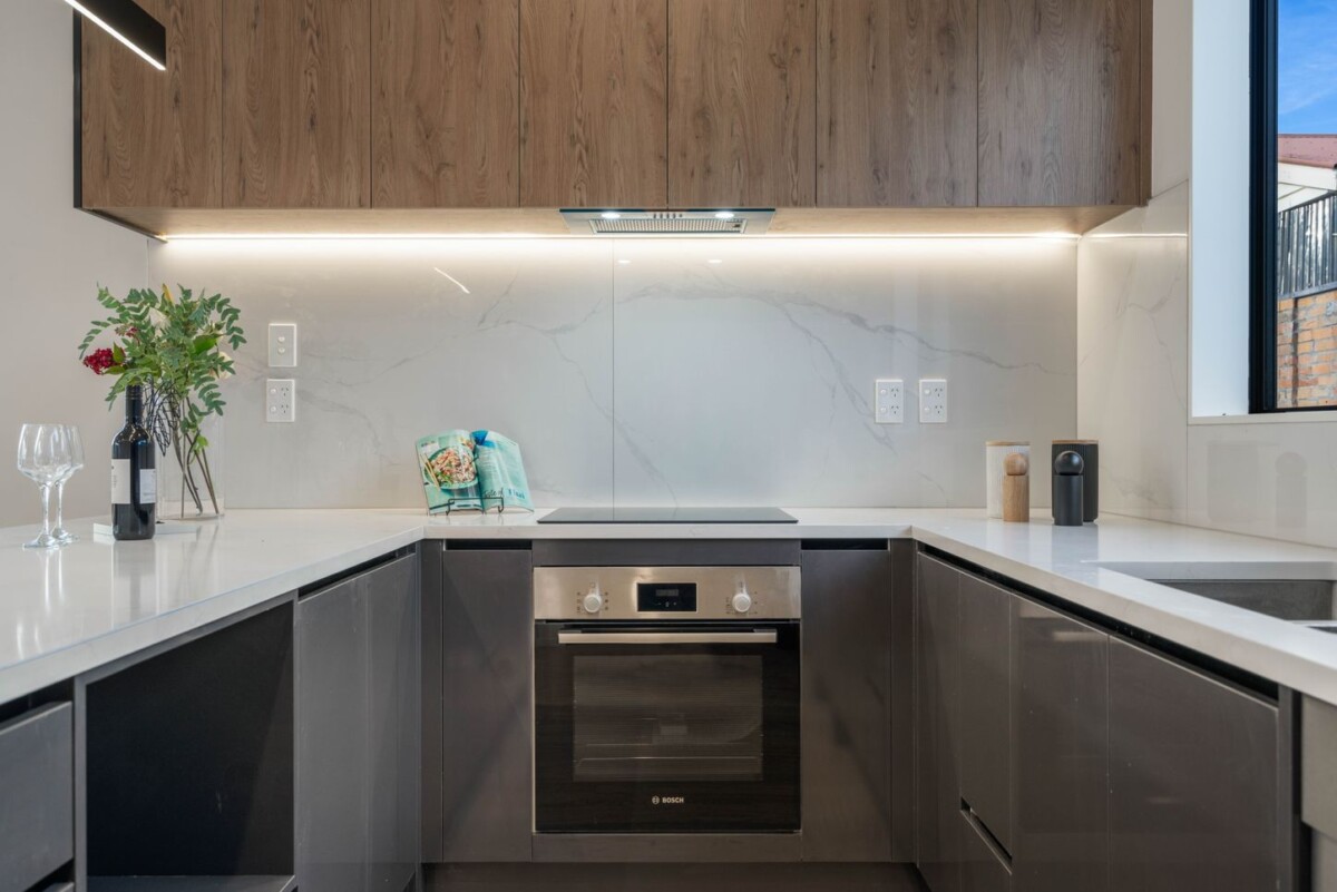 Around early $700k, 10-Year Master Build Guarantee, brandnew 3 beds 2.5 baths home with car park, walks to schools, LynnMall Shopping Centre, , 7/16 Binsted Road, New Lynn, Auckland