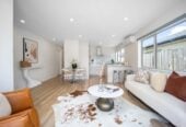 Vendor Ready to Cash Out, brick and tile 3 beds house on 224m2 section, close to schools, shops, town centre, 61B Settlement Road, Papakura, Auckland