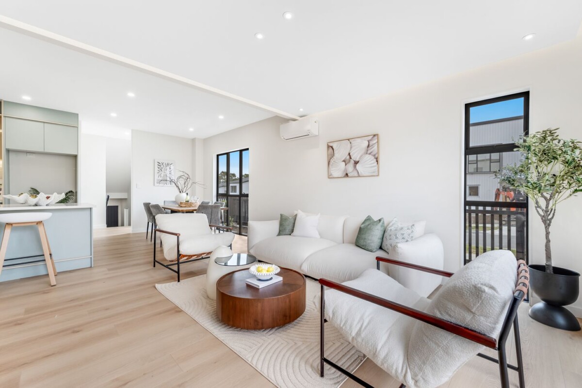 10-Year Halo Building Warranty, 193m2 brandnew standalone 4 beds 3.5 baths houseon 216 m2 section, with 2 ensuites and garage, near Westgate Mall, 24 Toetoe Street, Westgate, , Auckland