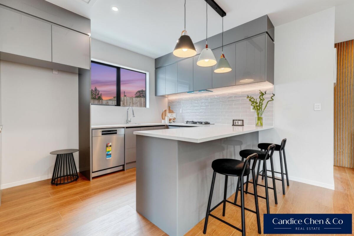 Brandnew standalone freehold Single-Level 3 beds 2 baths home with car park, close to schools, the NorthWest Shopping Centre, motorway access, Lot 5/57 Helena Street, Massey, Auckland