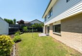 Home Country Calling, Freshly painted and ready to move in, 184m2 5 beds house on 431m2 section, close to schools, park, shopping centre, 16 Pyramid Place, Glen Eden, Auckland