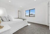 Brandnew 6 beds 5.5 baths house on 365m2 section, with 2 beds granny, 8 Pineview Drive, Karaka, Auckland