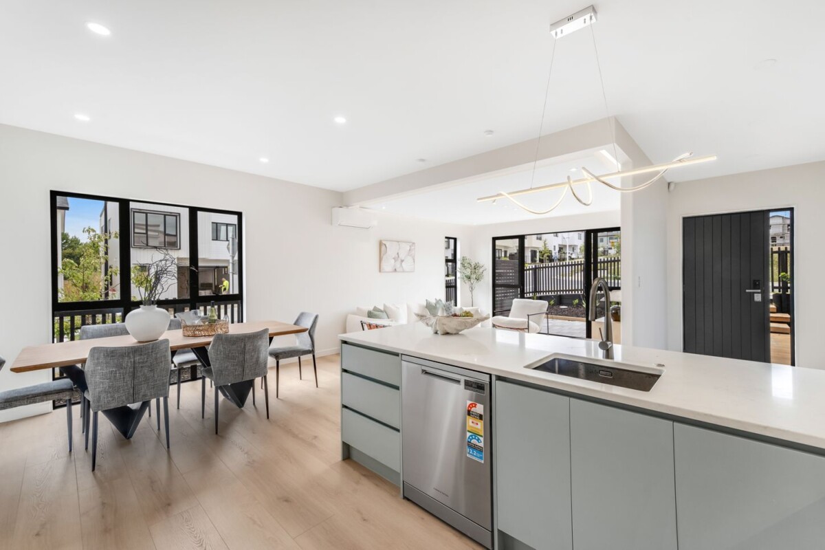 10-Year Halo Building Warranty, 193m2 brandnew standalone 4 beds 3.5 baths houseon 216 m2 section, with 2 ensuites and garage, near Westgate Mall, 24 Toetoe Street, Westgate, , Auckland