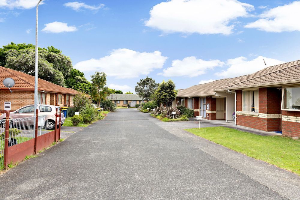 Brick and tile 2 beds 1 bath home with garage, Vacant possession available from 1 August 2027, Government-guaranteed rent of $30,680 per annum, 23/379 Swanson Road, Ranui, Auckland