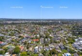3 beds house on 825m2 near-flat, rectangular section, Zoned Residential-Mixed Housing Urban Zone, approx.4 minutes to the Northwestern Motorway, 6 minutes to WestCity, 13 minutes to Westgate, 39 Coniston Avenue, Te Atatu South, Auckland