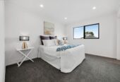 Brandnew 6 beds 5.5 baths house on 365m2 section, with 2 beds granny, 8 Pineview Drive, Karaka, Auckland