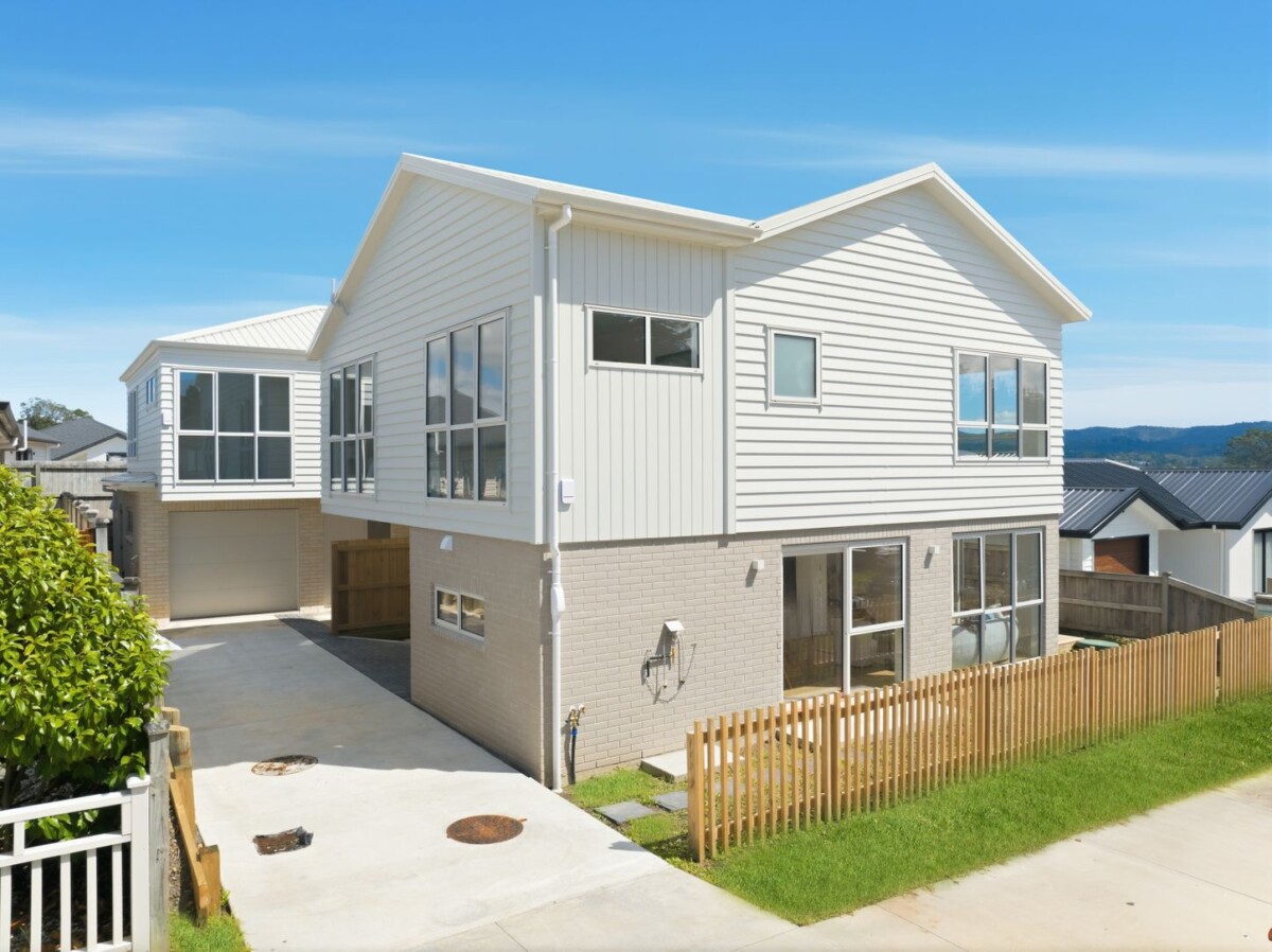 10-Year Master Build Guarantee, 159m2 brandnew standalone 4 beds 2.5 baths house with garage, move-in ready, 6A Kaimai Avenue, Massey, Auckland