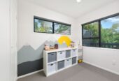 3 beds house on 721 m2 section, close to schools, motorwsy access, Northwest and Westgate shopping centres, 9 West Harbour Drive, West Harbour, Auckland