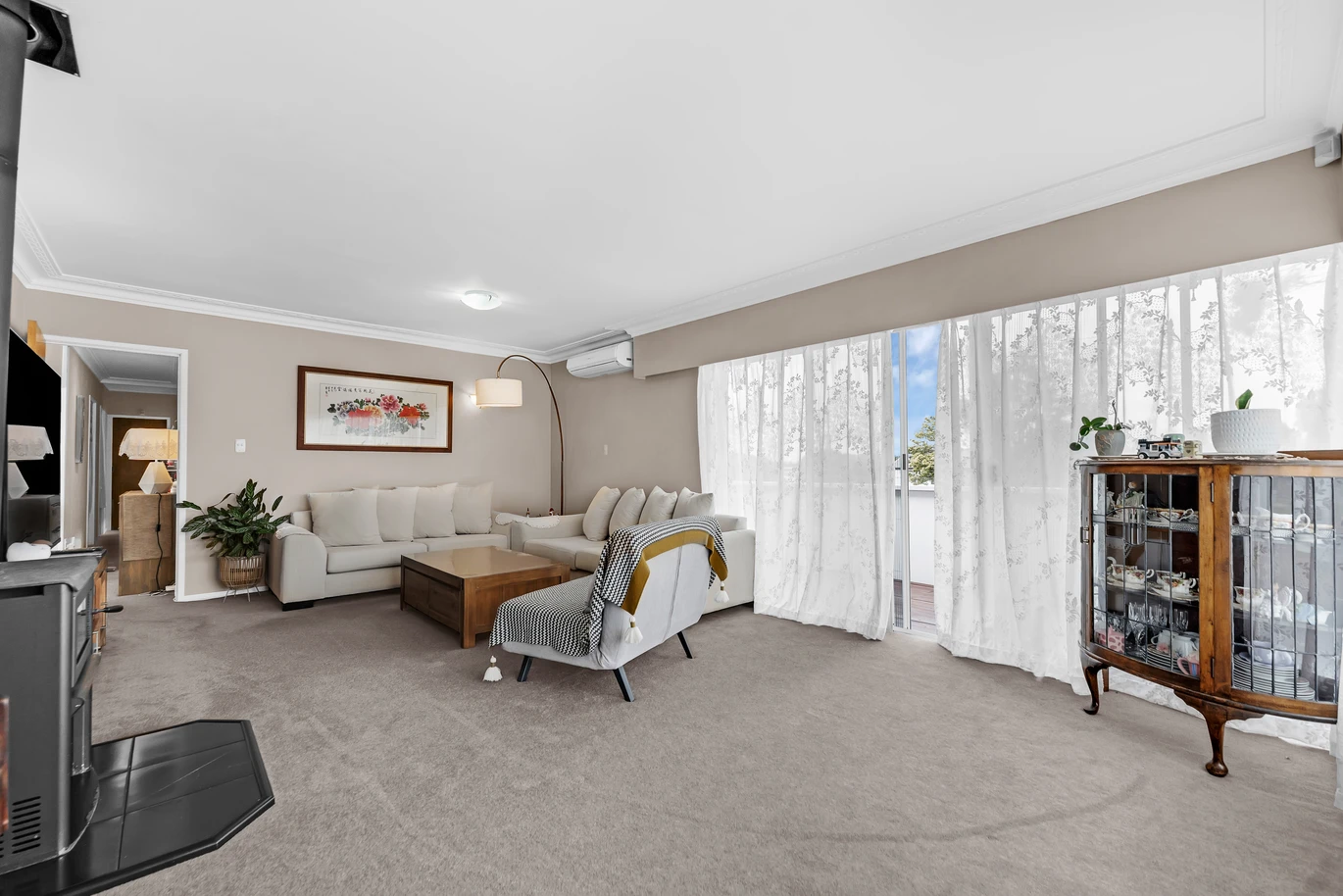Brick and tile 3 beds 3 baths home, Plus – a self-contained area with its own entrance, featuring a sitting room, study, bathroom, Rumpus, 1/59 Glenmore Road, Sunnyhills, Auckland