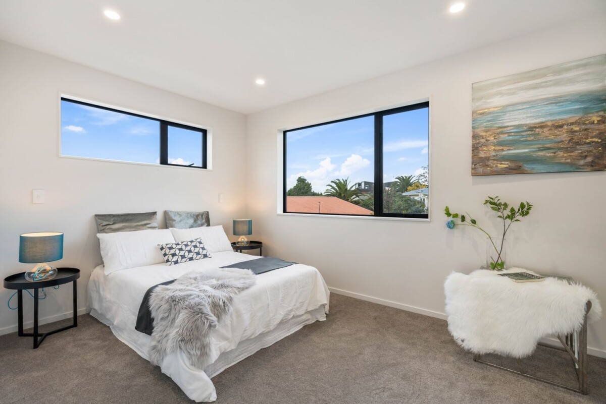 Around early $700k, 10-Year Master Build Guarantee, brandnew 3 beds 2.5 baths home with car park, walks to schools, LynnMall Shopping Centre, , 7/16 Binsted Road, New Lynn, Auckland