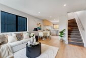 Mt Roskill Grammar school zone, Freehold standalone 3 beds 2.5 baths home with garage, close to schools, shops, park, motorway access, 82 Gifford Avenue, Mount Roskill, Auckland
