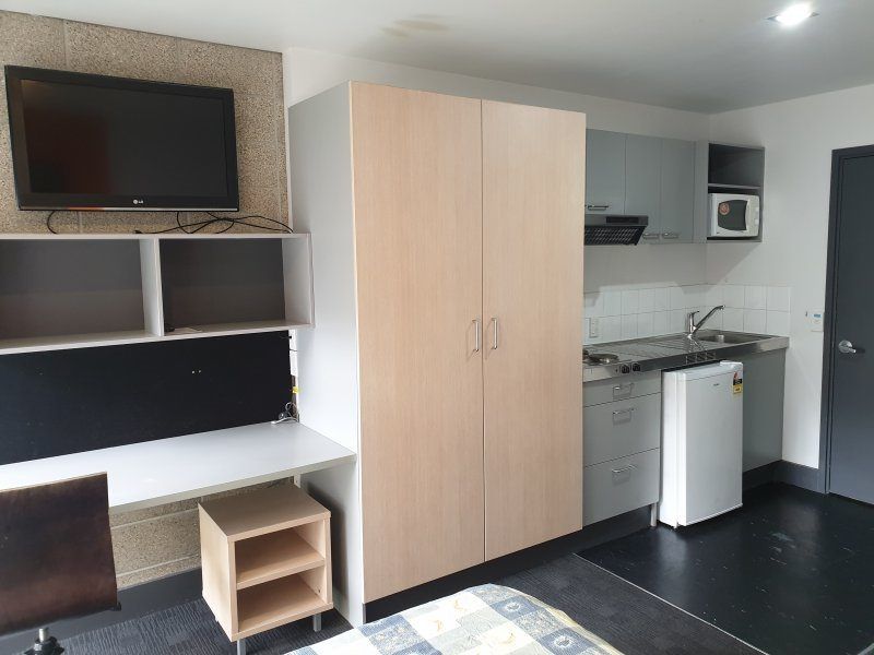 Auckland Girls Grammar school zone, Lease hold 1 bed 1 bath studio apartment, Prime CBD close to transport, dining and amenities, 701/133 Beach Road, Auckland Central, Auckland