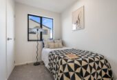 Around early $700k, 10-Year Master Build Guarantee, brandnew 3 beds 2.5 baths home with car park, walks to schools, LynnMall Shopping Centre, , 7/16 Binsted Road, New Lynn, Auckland