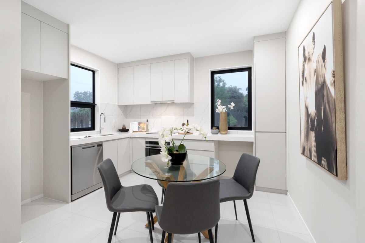 Brandnew standalone 3 bed 3.5 baths home, with 2 ensuites, 1 ensuite ground floor, close to schools, supermarket, motorway access, 54E Royal View Road, Te Atatu South, Auckland