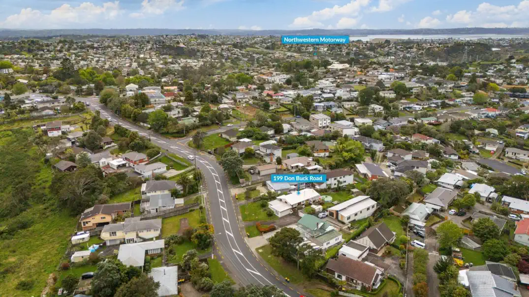 Vendors cashing out, 3 beds house on 951m2 section, Mixed Housing Urban Zone, 0.5 km to Don Buck School, 0.8 km to Massey High School, 199 Don Buck Road, Massey, Auckland