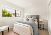 Renovated 4 beds 2 baths home, 182m2 floor area, close to schools, shops, golf club, 3/22 McFarland Street, Remuera, Auckland
