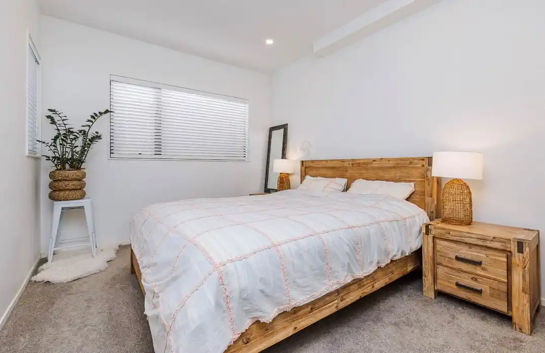Urgent Sale – No Plan B, All agents welcome to collaborate, 3 beds home on 248m2 section, directly facing a reserve with stunning open views, 18B Poruru Close, Papakura, Auckland