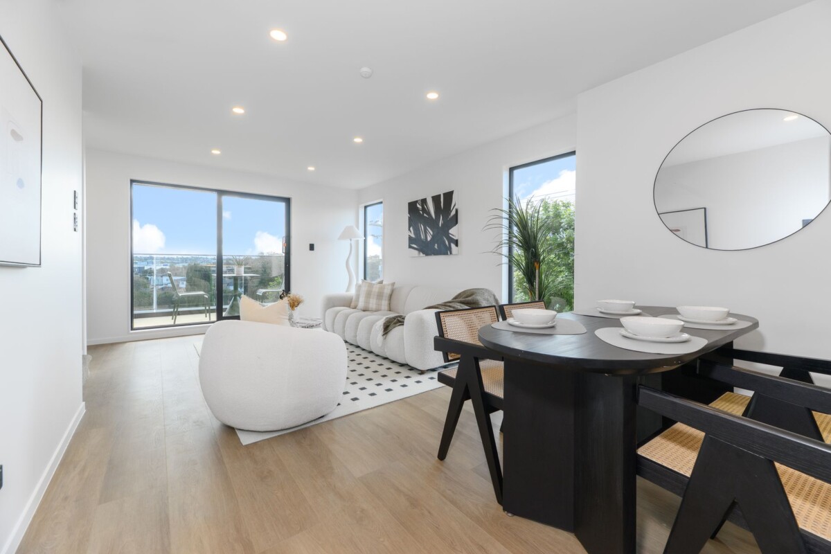 10-year Stamford Building Warranty Insurance, Brandnew freehold 4 beds 3 baths home with garage, minutes from Panmure Basin, Tamaki River, local parks, Lot 4/53 Court Crescent, Panmure, Auckland