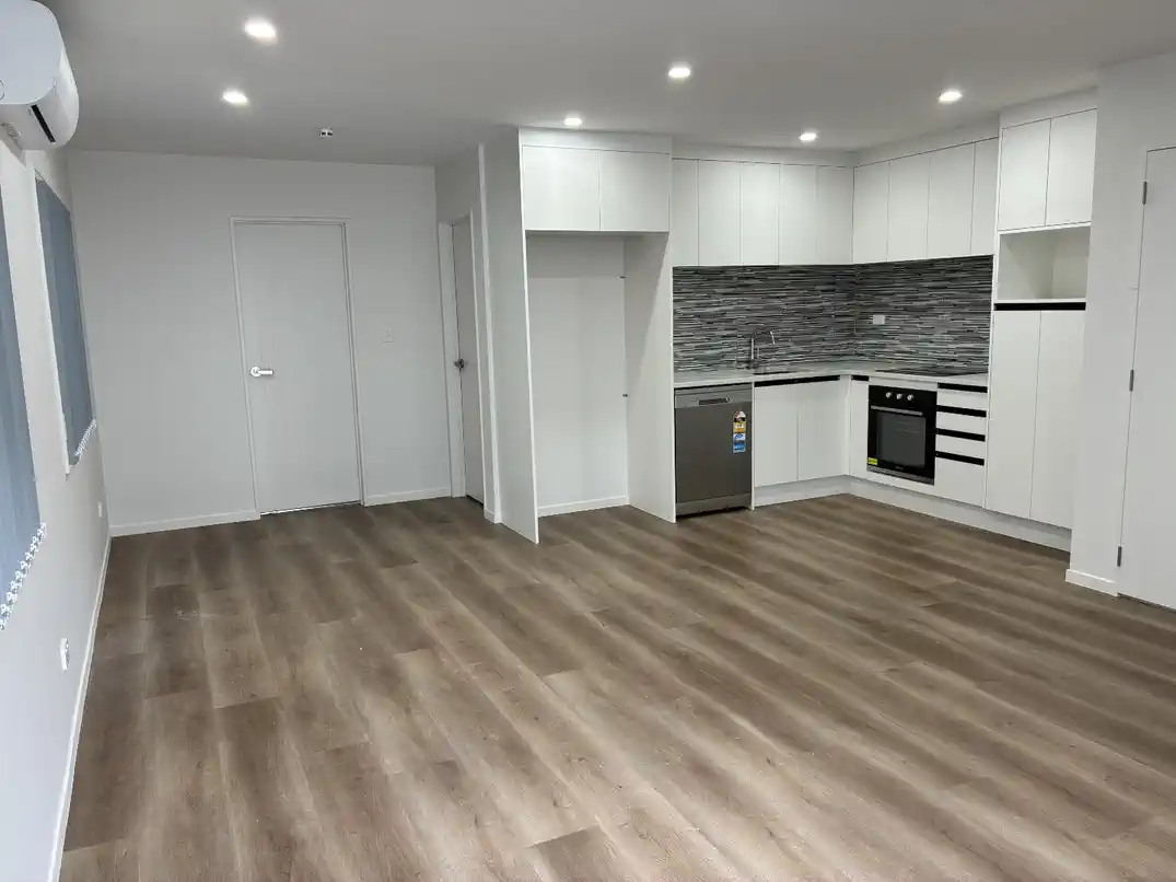 Brandnew standalone 3 beds 1.5 baths townhouse, available now, A6/13 Miles Avenue, Papatoetoe, Auckland