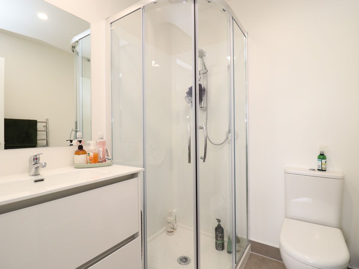For rent, 3 beds 2 baths Townhouse at Flatbush, Available from 02/02/2026, 34 Salvia Lane, Totara Park, Auckland