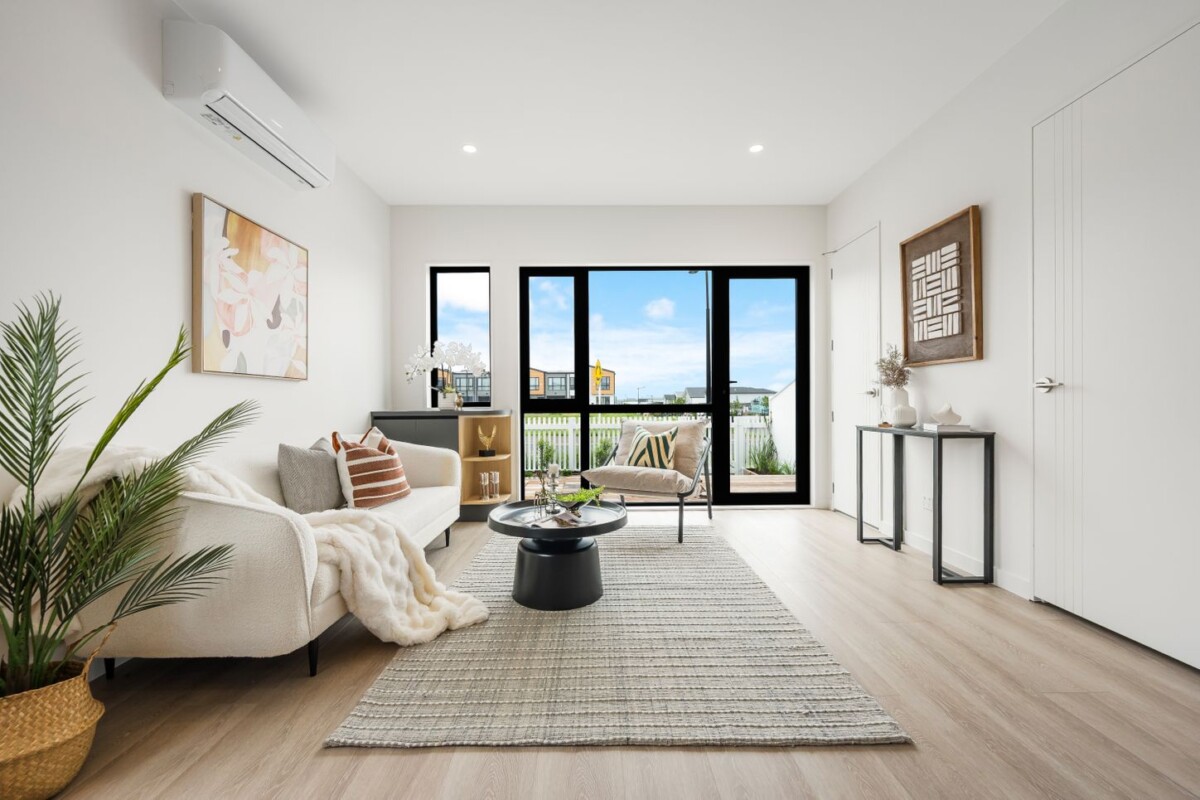 132m2 Beach Side 3 beds + a big study room or 4th room 2.5 baths home with garage on 121m2 section, close to schools, supermarket, motorway access, 35 Observation Green, Hobsonville, Auckland