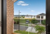 Brandnew 6 beds 5.5 baths house on 365m2 section, with 2 beds granny, 8 Pineview Drive, Karaka, Auckland