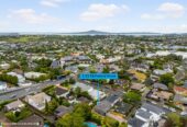Renovated 4 beds 2 baths home, 182m2 floor area, close to schools, shops, golf club, 3/22 McFarland Street, Remuera, Auckland
