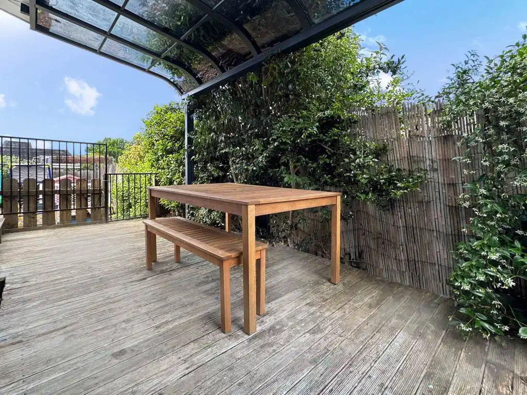 Owner Ready to Welcome the Next Chapter renovated 4 beds house, 0.5 km to Rosehill Intermediate, 0.7 km to Rosehill College, 1.3 km to Mangapikopiko School, 2/455 Great South Road, Opaheke, Auckland