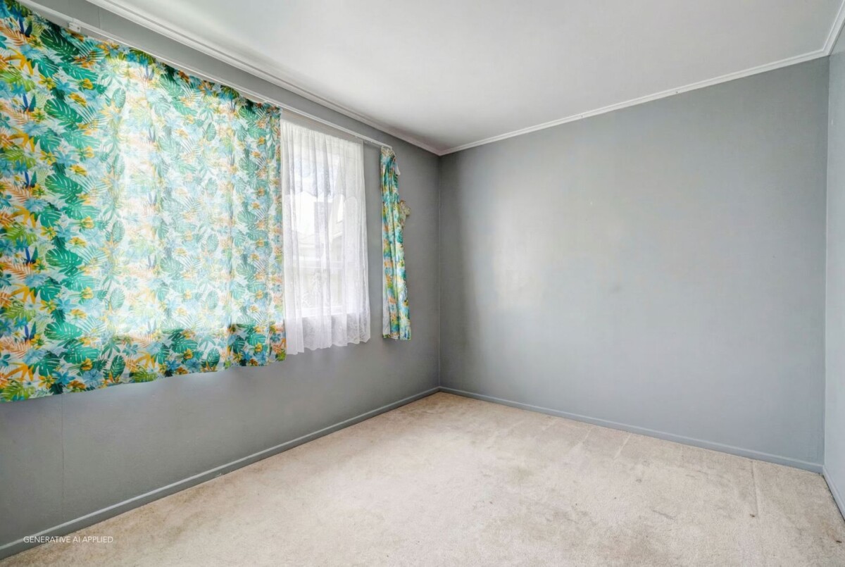 3 beds house on 825m2 near-flat, rectangular section, Zoned Residential-Mixed Housing Urban Zone, approx.4 minutes to the Northwestern Motorway, 6 minutes to WestCity, 13 minutes to Westgate, 39 Coniston Avenue, Te Atatu South, Auckland