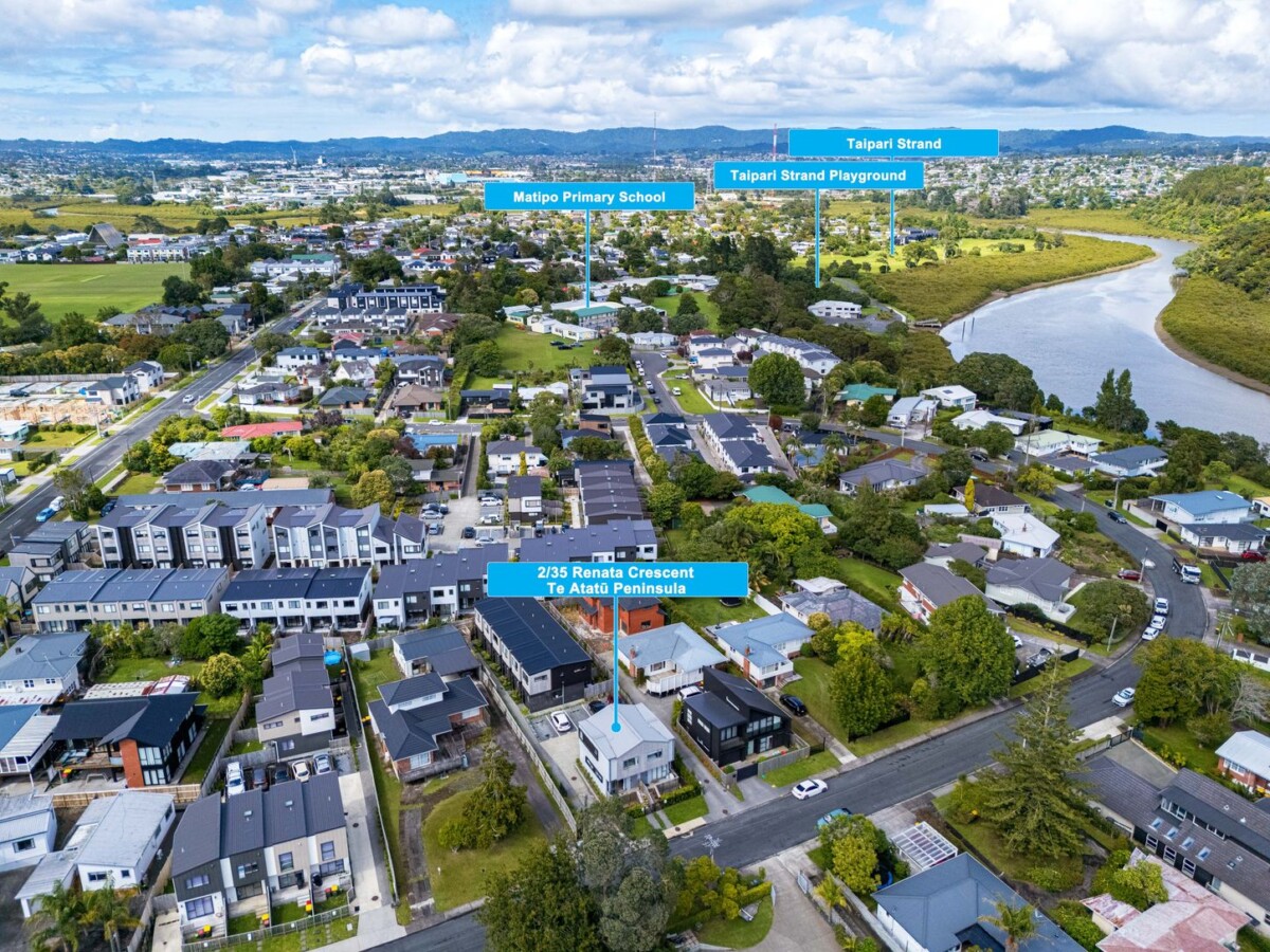 Owner Relocating for Work – This Must Be Sold, freehold 2 beds 1.5 baths home with car park, Moments from local parks, shops, cafes, and peninsula walkway, 2/35 Renata Crescent, Te Atatu Peninsula, Auckland