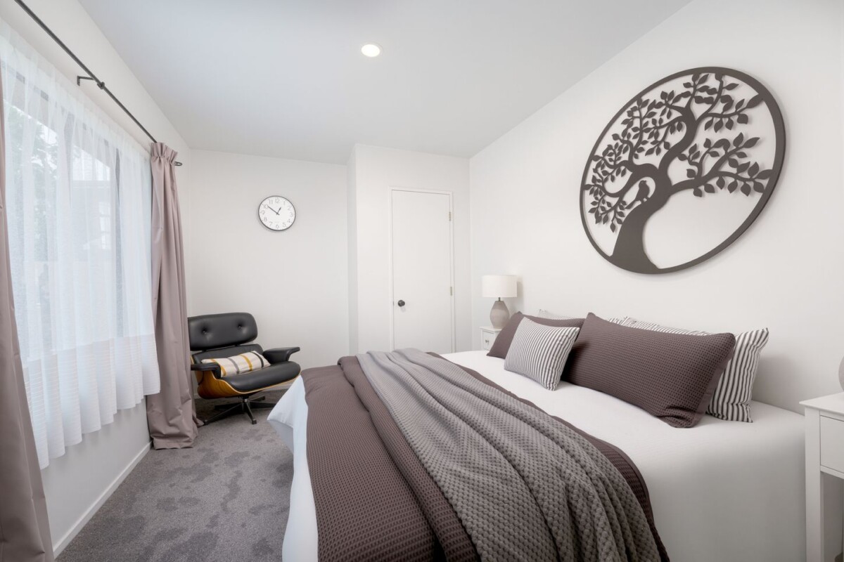 First time on the market in 26 years, 167m2 brick and tile 4 beds + study room 2 baths house on 561m2 section, West Heights School zone, 4 San Pablo Way, Henderson, Auckland