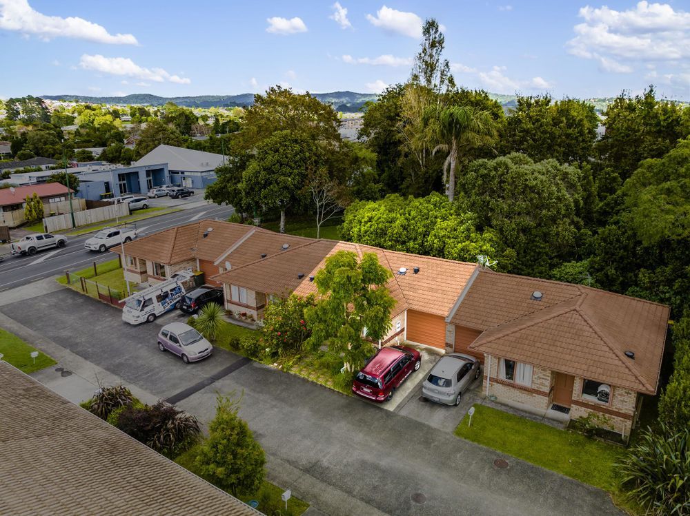 Brick and tile 2 beds 1 bath home with garage, Vacant possession available from 1 August 2027, Government-guaranteed rent of $30,680 per annum, 23/379 Swanson Road, Ranui, Auckland